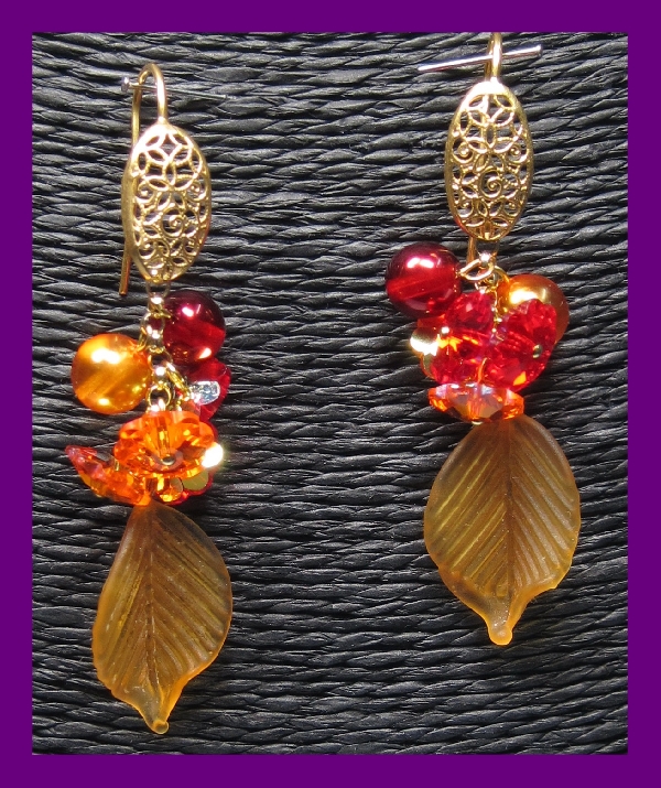 Ohrring mit Glasperlen